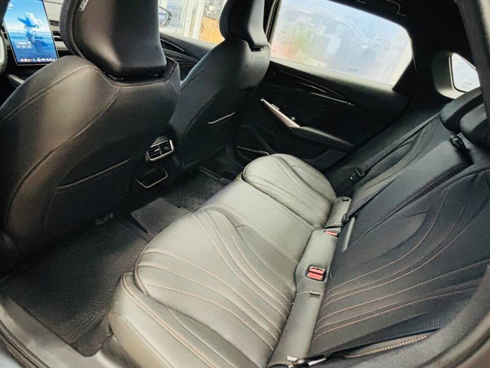 Geely Preface Luxury, серый