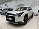 Toyota RAV4 Luxury, белый