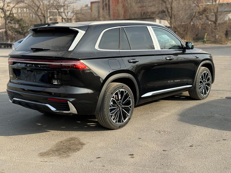 Geely Monjaro Flagship, черный