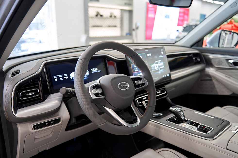 GAC GS8 GL (5 мест), серебряный