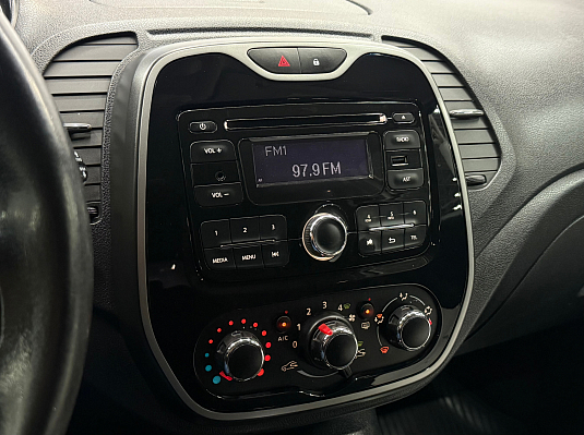 Renault Kaptur Drive, 2017 года, пробег 74741 км