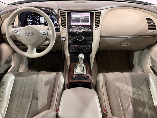 Infiniti QX70 Elegance, 2016 года, пробег 160258 км