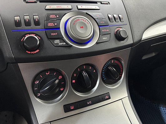 Mazda 3 Touring, 2011 года, пробег 167060 км