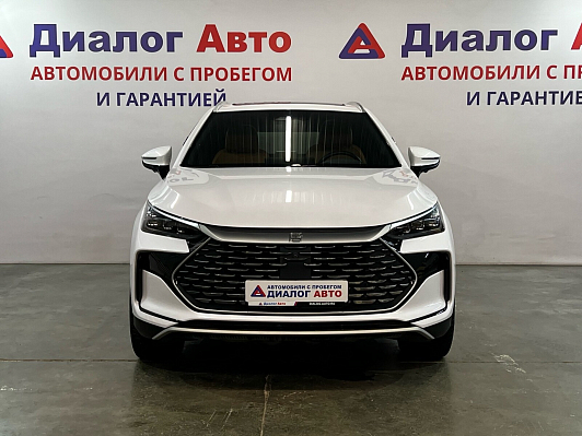 BYD Tang, 2023 года, пробег 26900 км