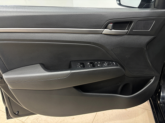 Hyundai Elantra Comfort + Style + High-Tech, 2016 года, пробег 193268 км
