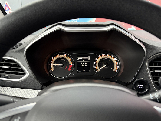 Lada (ВАЗ) Vesta, 2023 года, пробег 55000 км
