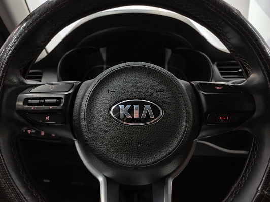 Kia Rio Luxe, 2020 года, пробег 110850 км