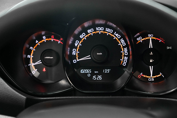 Lada (ВАЗ) Vesta Comfort, 2020 года, пробег 101000 км