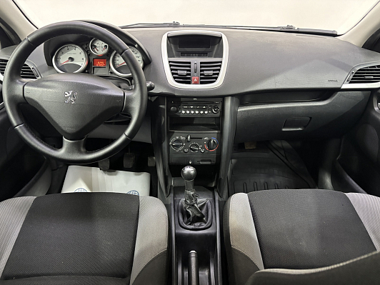 Peugeot 207 Trendy, 2008 года, пробег 138000 км