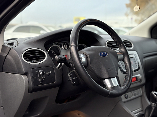 Ford Focus Titanium, 2008 года, пробег 181939 км