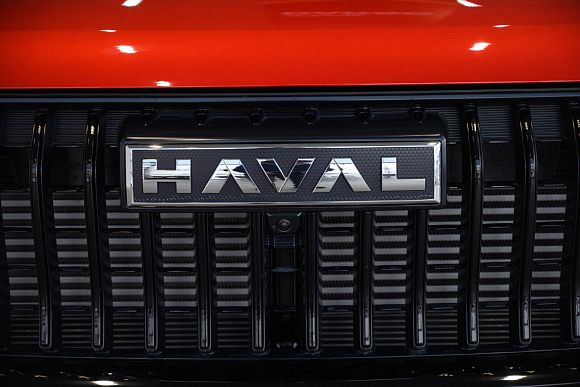 Haval Jolion Premium, красный