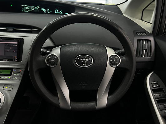 Toyota Prius, 2015 года, пробег 114584 км