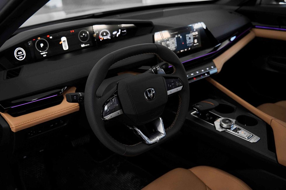 Changan UNI-V Tech, серый