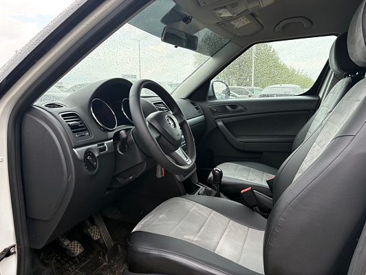Skoda Yeti, 2014 года, пробег 217537 км