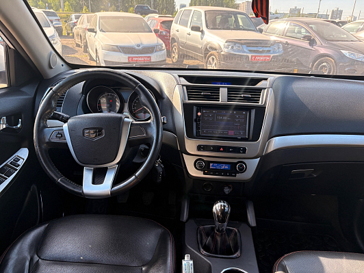 Geely Emgrand X7 Luxury, 2016 года, пробег 137000 км