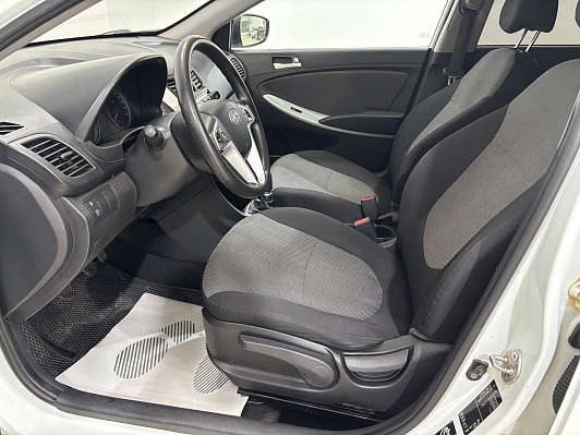 Hyundai Solaris Active, 2012 года, пробег 191547 км