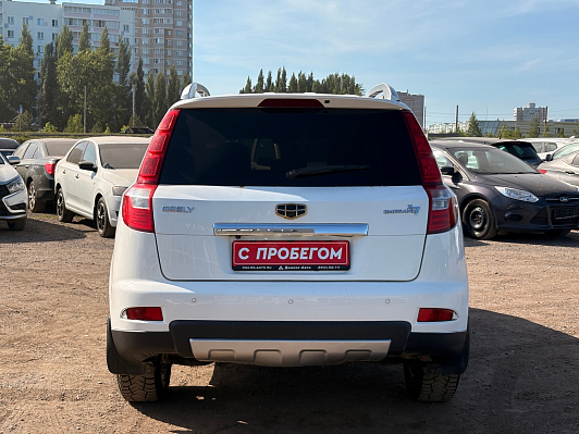 Geely Emgrand X7 Luxury, 2016 года, пробег 137000 км