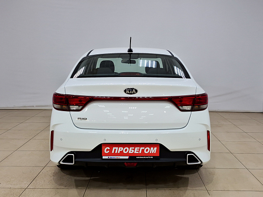 Kia Rio Luxe, 2020 года, пробег 133231 км