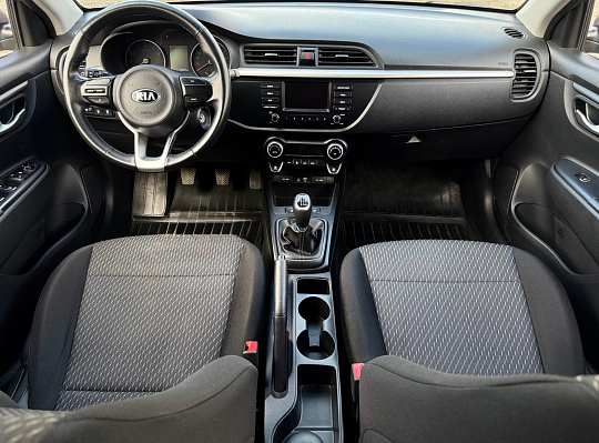 Kia Rio Luxe, 2020 года, пробег 138900 км