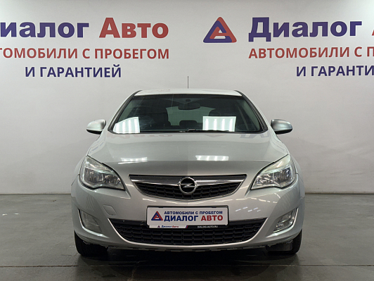 Opel Astra Cosmo, 2011 года, пробег 244000 км