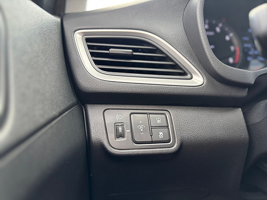 Hyundai Solaris Active, 2017 года, пробег 156000 км