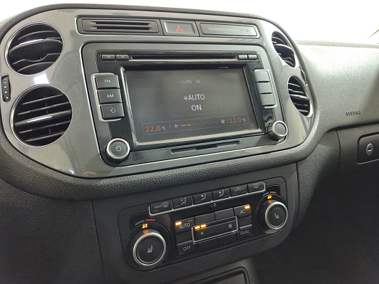 Volkswagen Tiguan Trend&Fun, 2011 года, пробег 259495 км