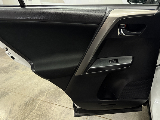 Toyota RAV4, 2018 года, пробег 122496 км