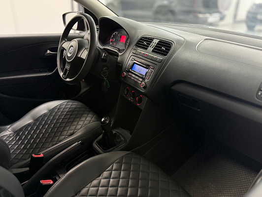 Volkswagen Polo Comfortline, 2012 года, пробег 102000 км