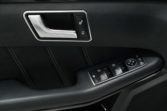 Mercedes-Benz E-Класс E250 BlueTEC 4MATIC Особая серия, 2015 года, пробег 191607 км
