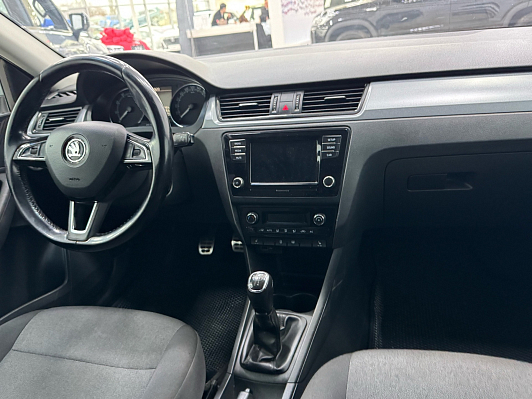 Skoda Rapid Style, 2019 года, пробег 324000 км