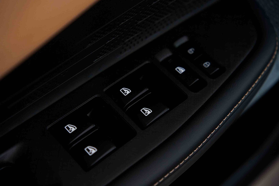 Changan UNI-V Tech, черный