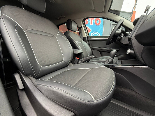 Renault Arkana Drive TCe 150, 2020 года, пробег 111000 км