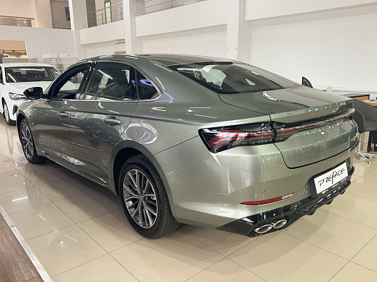 Geely Preface Luxury, зеленый