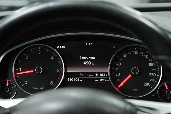 Volkswagen Touareg R-line, 2014 года, пробег 160000 км