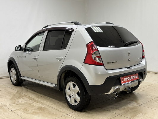 Renault Sandero Stepway, 2014 года, пробег 183000 км