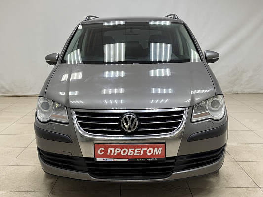 Volkswagen Touran, 2009 года, пробег 202650 км