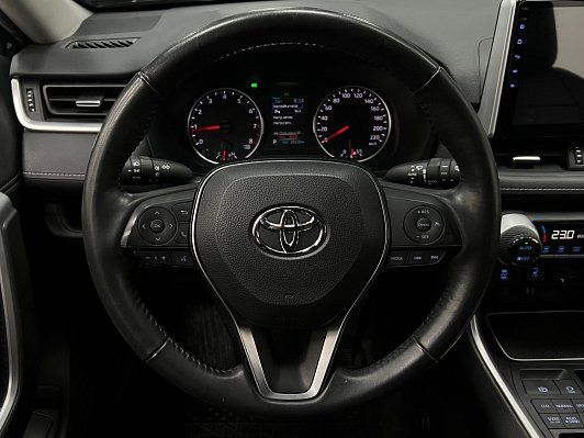Toyota RAV4 Комфорт, 2020 года, пробег 29227 км