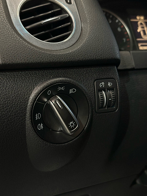 Volkswagen Tiguan Trend&Fun, 2013 года, пробег 302000 км