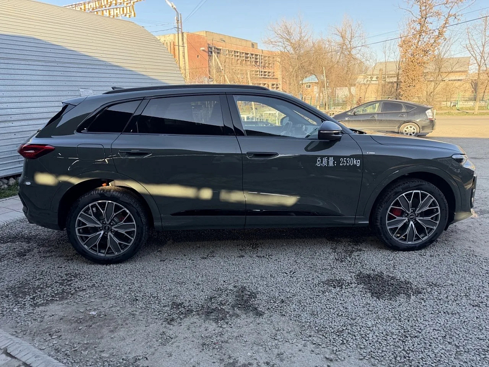 Audi Q5 40 TFSI quattro Luxury Dynamic, зеленый