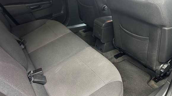 Opel Astra, 2012 года, пробег 191866 км