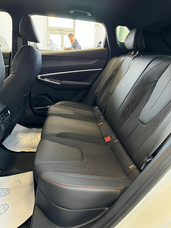 Geely Cityray Flagship, белый