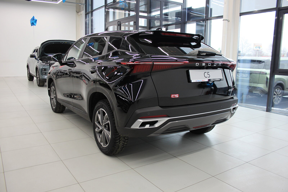 Omoda C5 Актив, черный