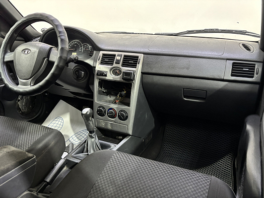 Lada (ВАЗ) Priora Люкс, 2012 года, пробег 175800 км