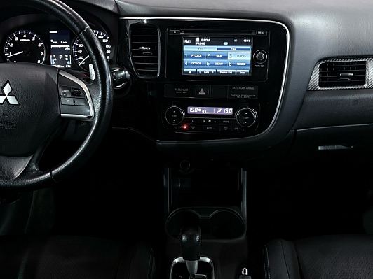 Mitsubishi Outlander Instyle, 2012 года, пробег 138420 км