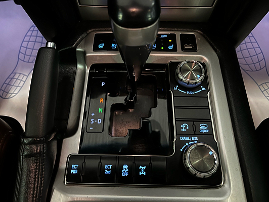 Toyota Land Cruiser Люкс Safety (7 мест), 2016 года, пробег 174802 км