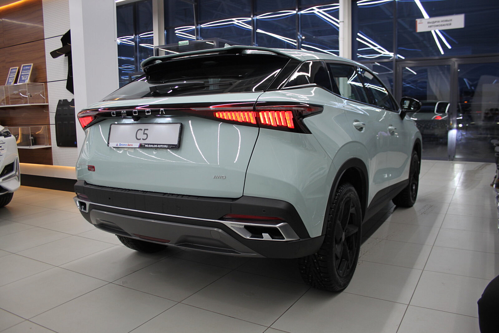 Omoda C5 Актив, зеленый