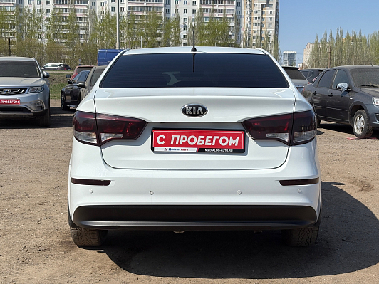 Kia Rio Luxe, 2015 года, пробег 140291 км