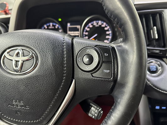 Toyota RAV4 Престиж Safety, 2018 года, пробег 164635 км