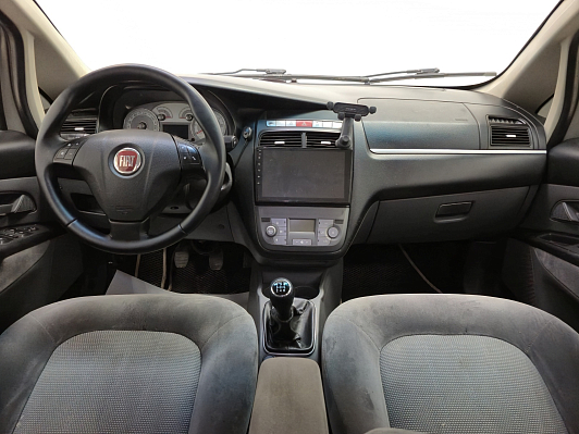 Fiat Linea Emotion, 2011 года, пробег 220925 км
