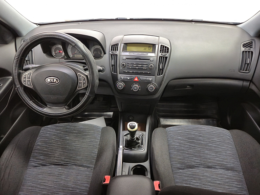 Kia Ceed Комфорт, 2009 года, пробег 192333 км